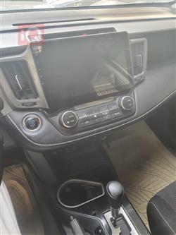 تۆیۆتا ڕاڤ 4